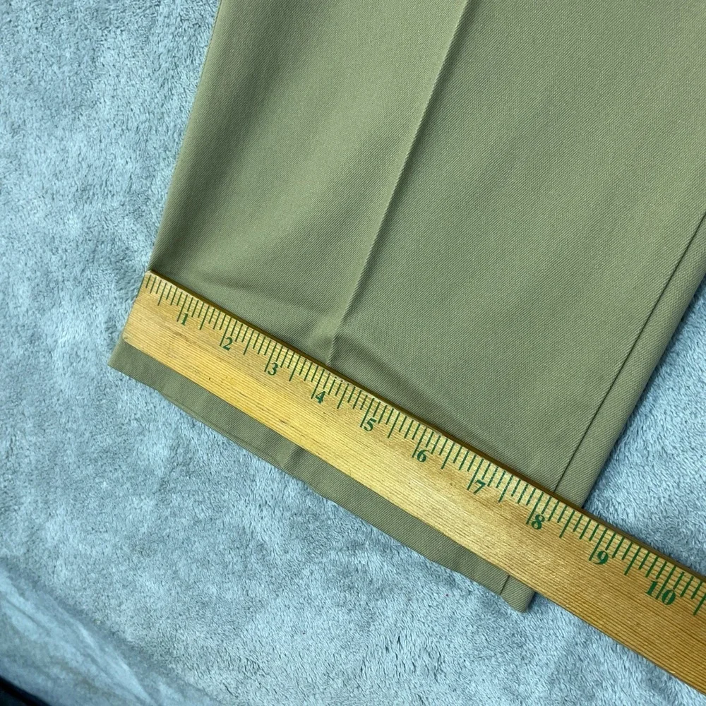 NWT Dockers Signature Khaki Pants Men's 34x32 Tan Cotton Classic Fit